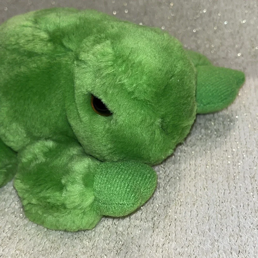 DAKIN Hoppity Green Frog Applause Noisie Stuffed Animal Plush #6368 6.5 Inches